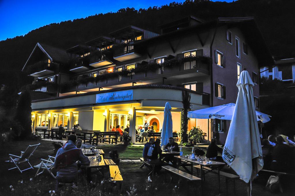 Hotel Ludwigshof & Luvina โตรเดนา ภายนอก รูปภาพ