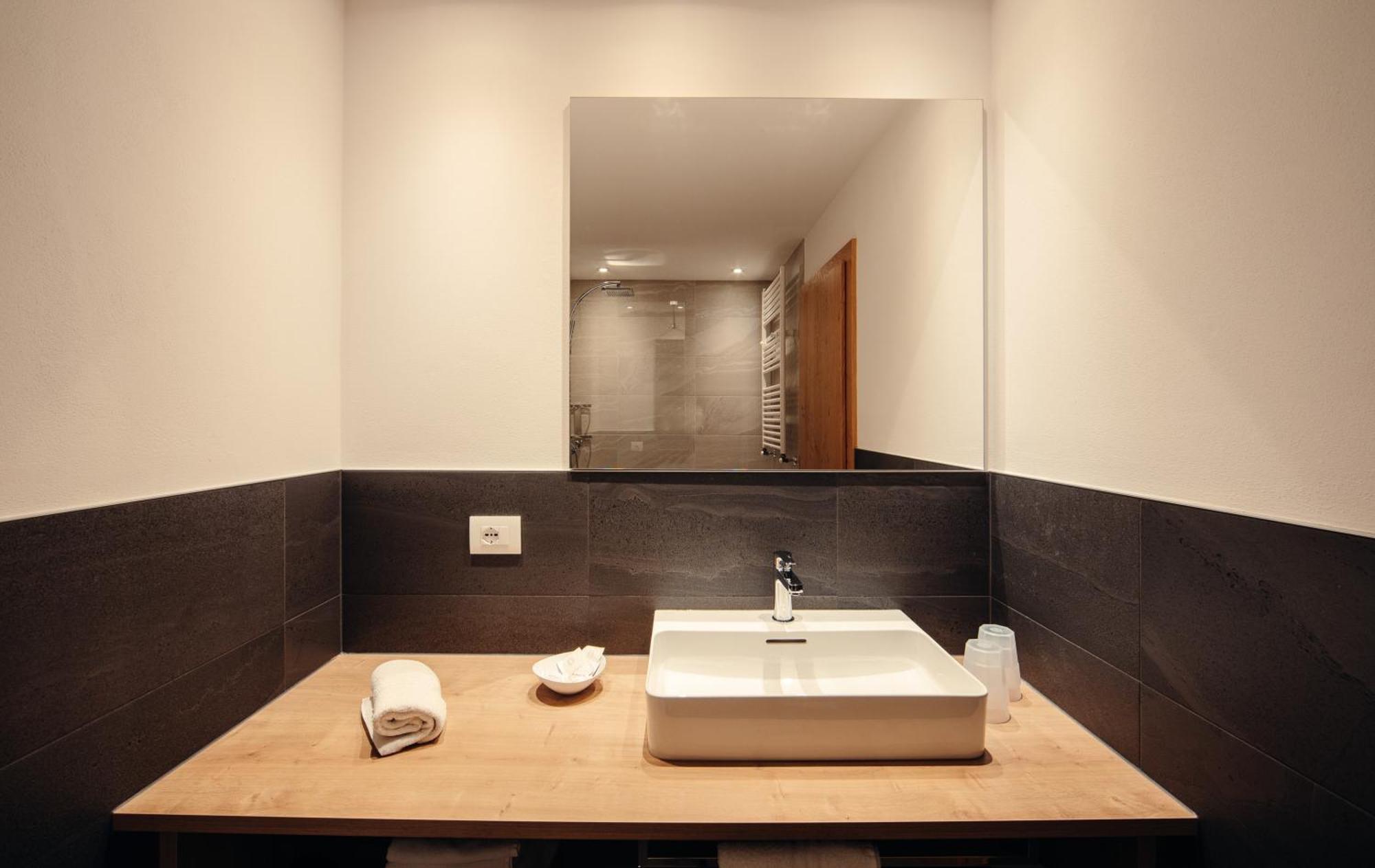 Hotel Ludwigshof & Luvina โตรเดนา ห้อง รูปภาพ